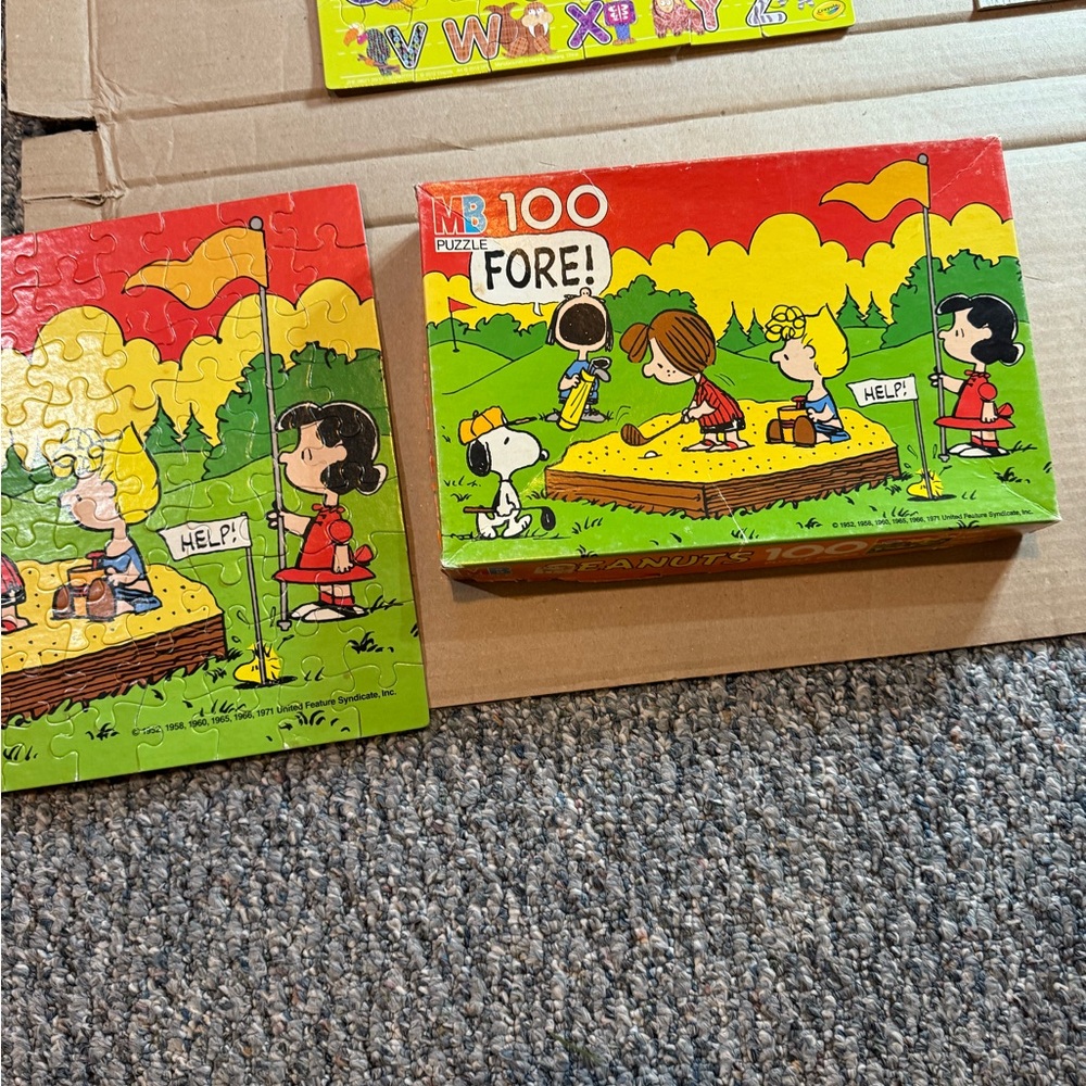 Vtg. PEANUTS MB Puzzle Snoopy Woodstock Complete in Box 100 pieces - Picture 3 of 8